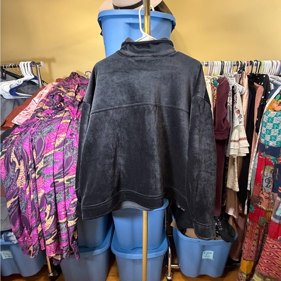 NWT Terra & Sky Soft Velvety Corduroy Shacket - Picture 7 of 8